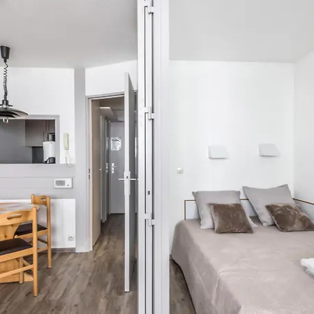 Apartment Les Alpages - Maeva - 2 Pieces 4 Personnes Selection Mae-0996